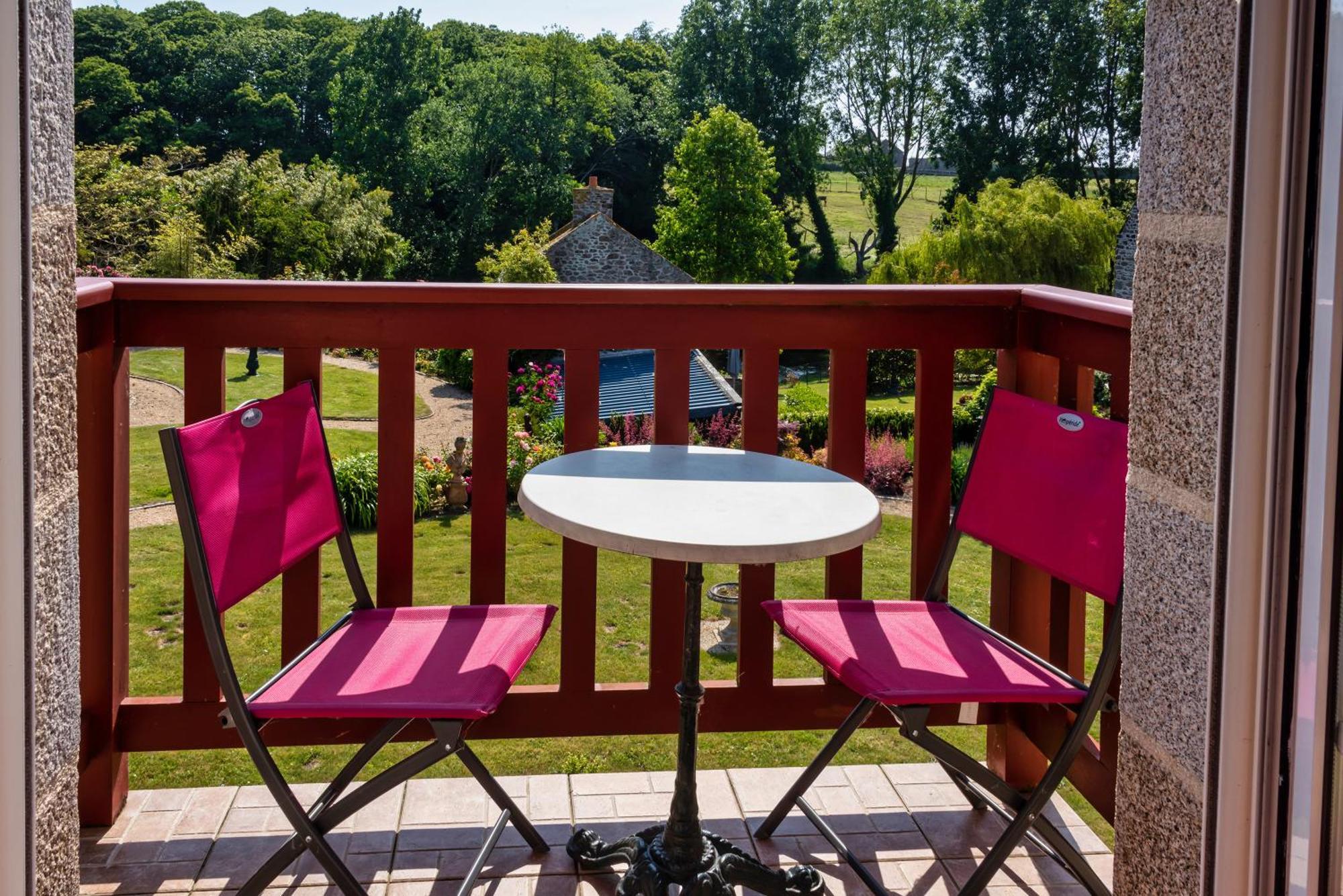 Hostellerie De La Motte Jean Saint-Coulomb Zewnętrze zdjęcie