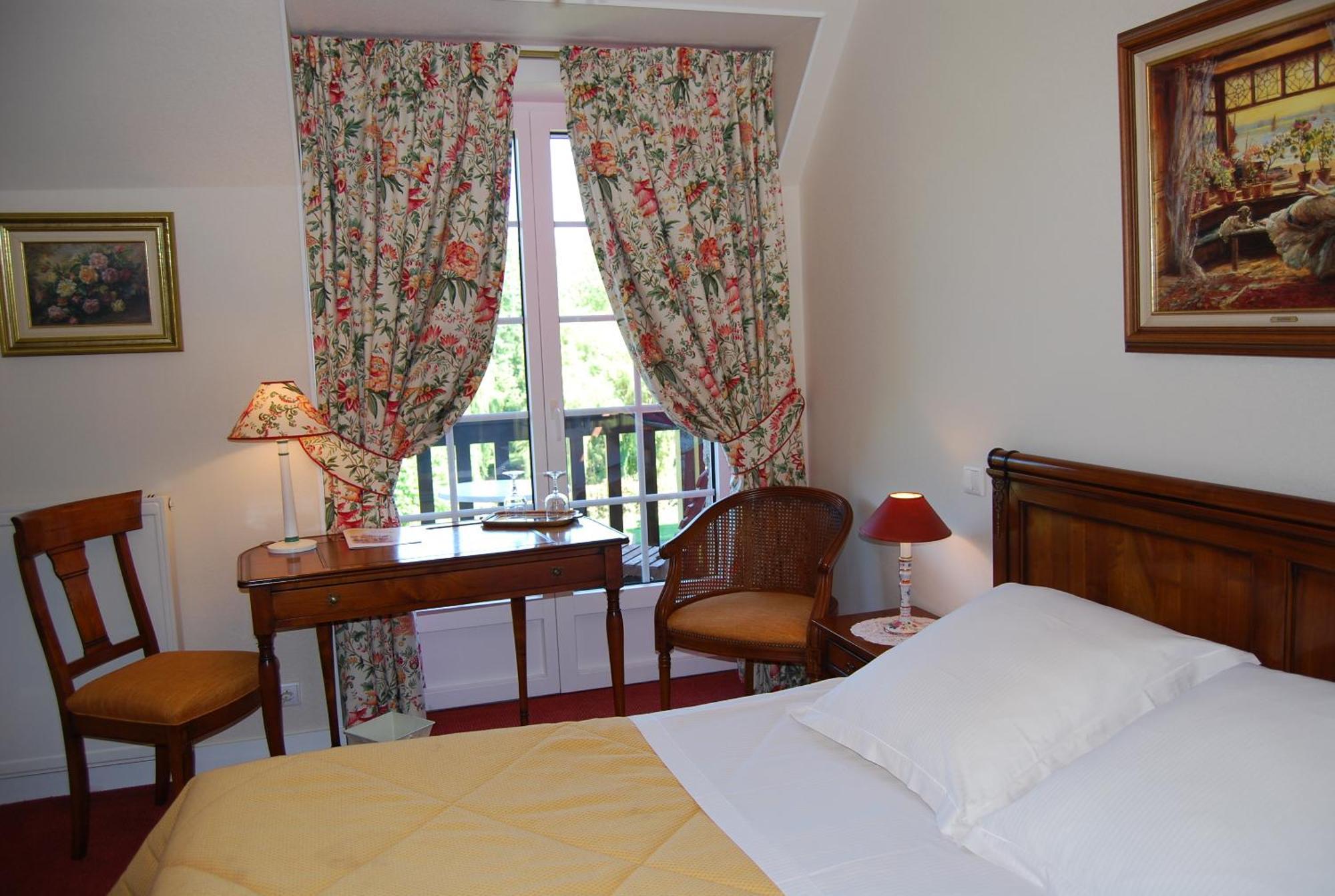 Hostellerie De La Motte Jean Saint-Coulomb Zewnętrze zdjęcie
